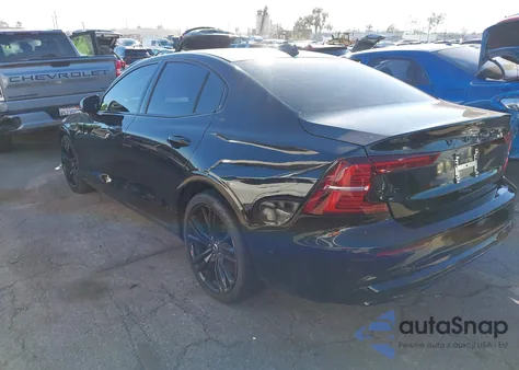 2024 Volvo S60 B5 Plus Black Edition из США, поврежденный, VIN 7JRL12TH5RG299241